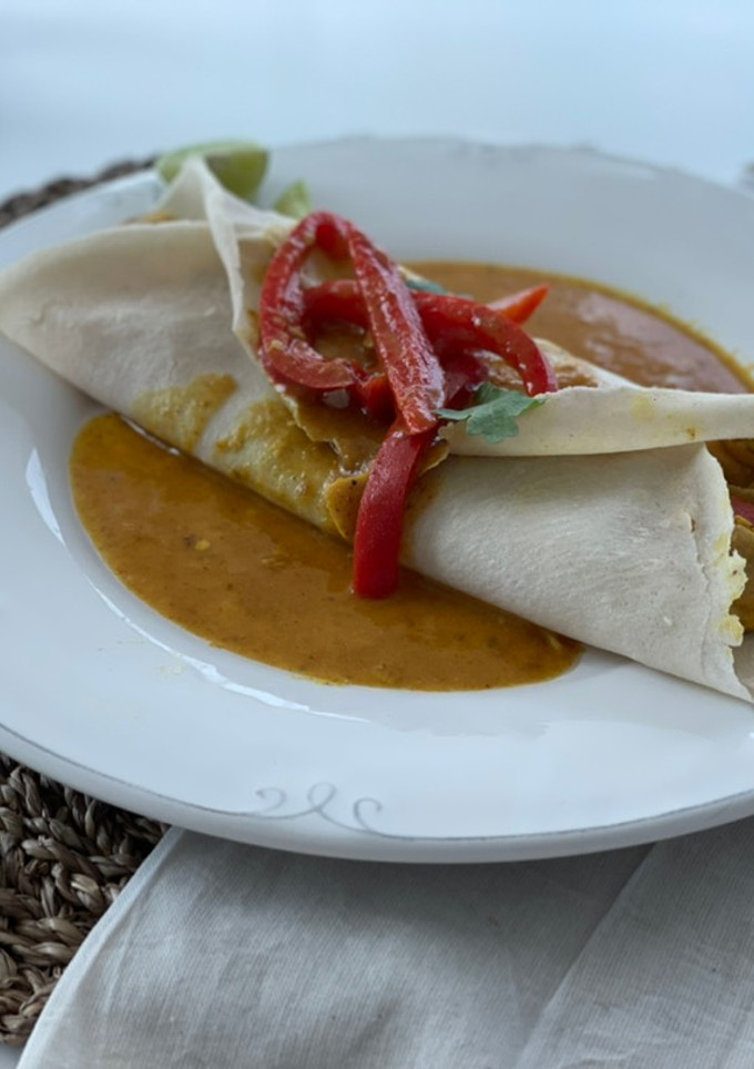Una foto de Crepas de arroz en Thermomix con pollo al curry