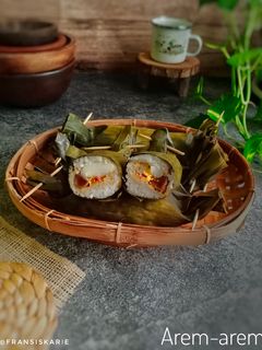 Foto resep Arem-arem (Lontong Isi)