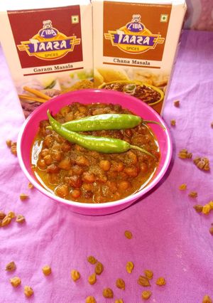 A picture of Chana masala.