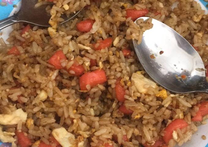 Resep Nasi Goreng Simple oleh Novia Setiati - Cookpad