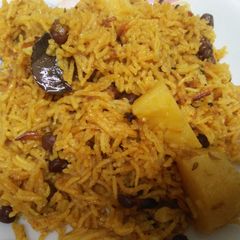 A picture of Aloo Tahiri.