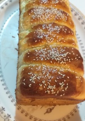 A picture of Homebake bread.