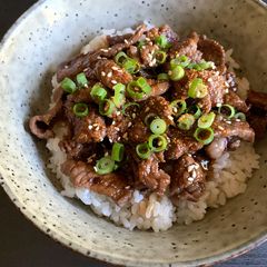 A picture of Teriyaki Beef Rice Bowl.