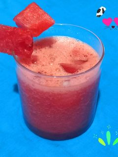 વોટરમેલોન કૂલર (Watermelon Cooler Recipe In Gujarati) રેસીપી મુખ્ય ફોટો