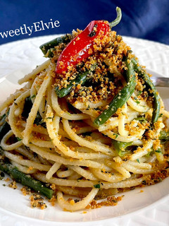Foto di Vermicelli con i fagiolini e il “formaggio dei poveri”