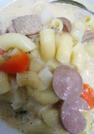 A picture of Macaroni Shell Soup.