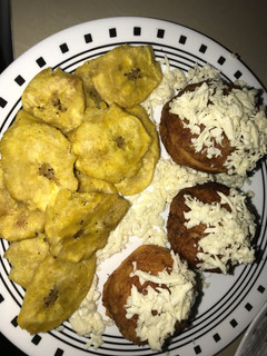 Una foto de Papas rellenas de atún