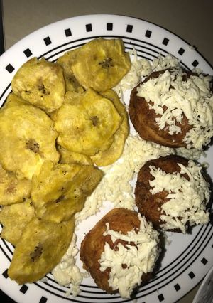 Una foto de Papas rellenas de atún