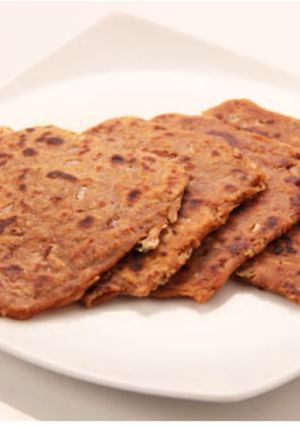A picture of Cheesy rajma paratha.