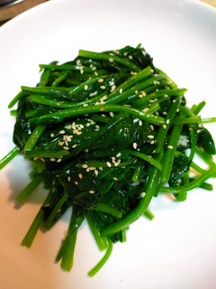 韓式小菜：涼拌芝麻菠菜 的食譜成品照片