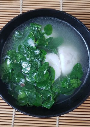 Hình của món Canh khoai sọ rau chùm ngây.