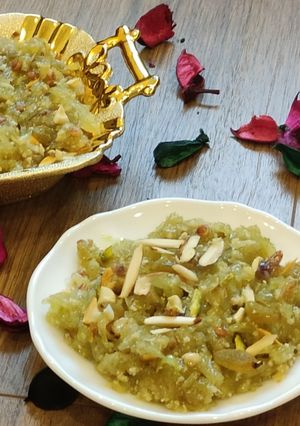 A picture of Dudhi Or Lauki Halwa.