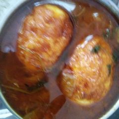 A picture of Egg curry.