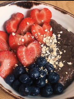 Una foto de Porridge con fruta