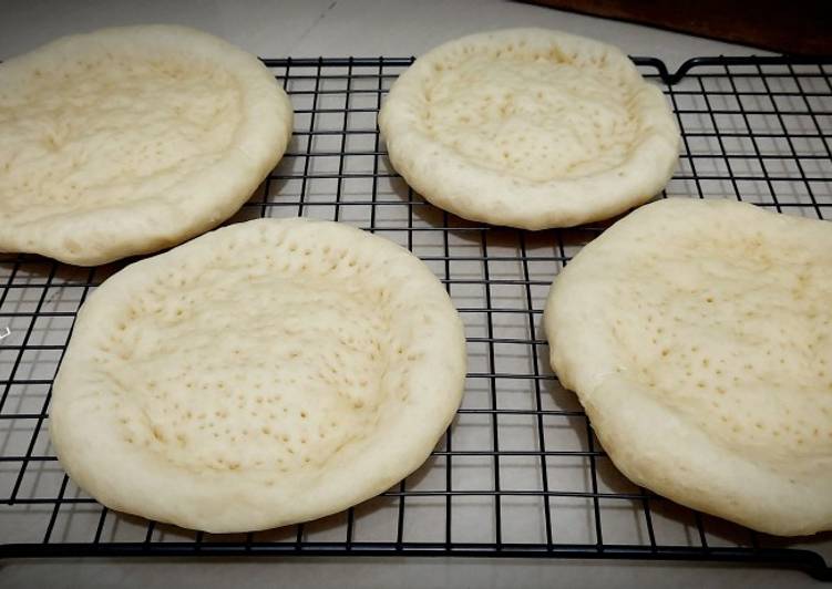 Frozen base Pizza