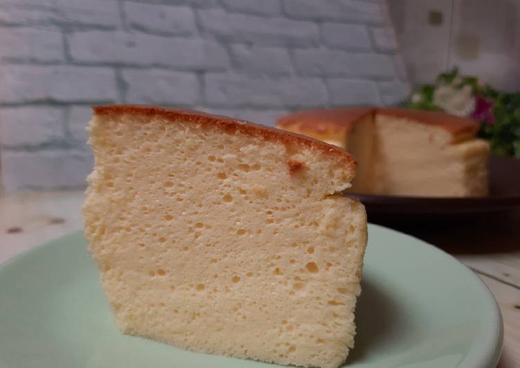 Cara Gampang Membuat Japanese Cotton Cheesecake #DEBM Anti Gagal