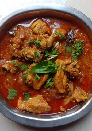 A picture of Pepper chicken gravy.