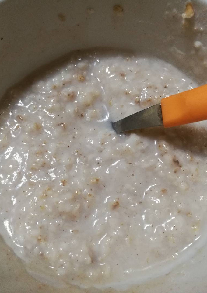 Una foto de Leche con avena mañanera