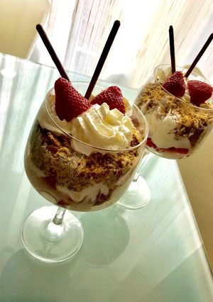 Foto principal de Copas de fruta 🍓🍌 con nata 🍦