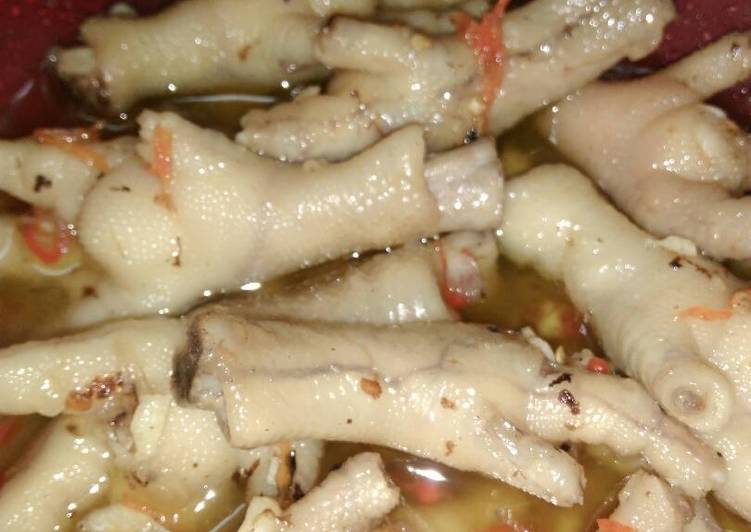 Tumis ceker asam pedas