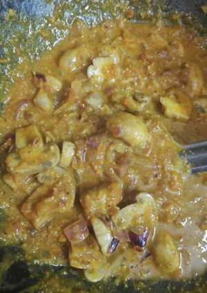 A picture of Mushroom masala.