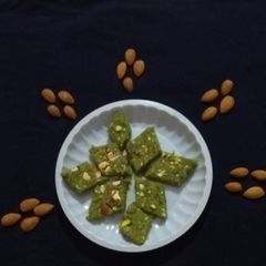 A picture of Spinach Barfi.