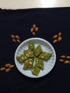 A picture of Spinach Barfi.