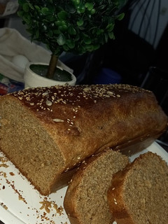 Una foto de Pan 100% integral, SIN AMASAR 🍞♡