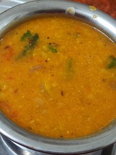 இட்லி சாம்பார்(idly sambar recipe in tamil) செய்முறை முக்கிய புகைப்படம்