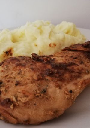 Una foto de Pechuga de pollo al limón