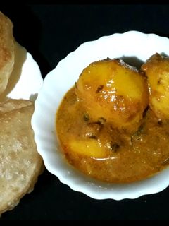 নিরামিষ আলুর দম (Niramish aloor dum recipe in bengali) রেসিপির প্রধান ছবি