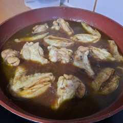 A picture of Semur ayam simple.