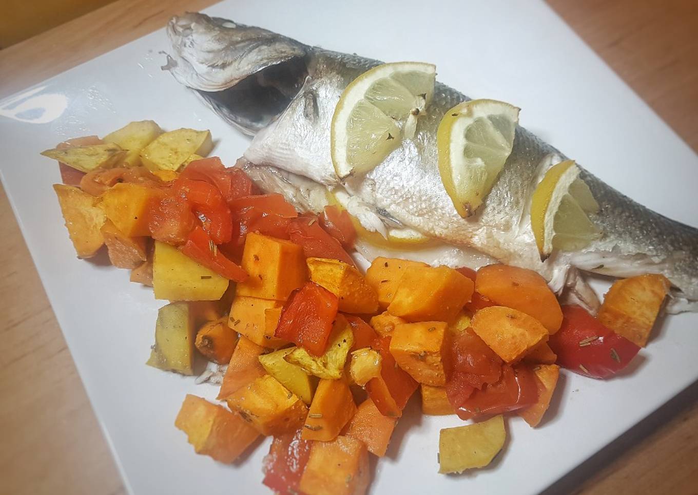 Lubina al horno con batata