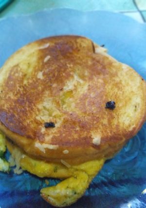 Foto resep Roti John rasa lokal