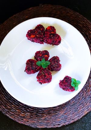 A picture of Mini Beetroot- Carrots Tikki Hearts.