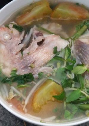 Hình của món Cá diêu hồng nấu chua rau muống.