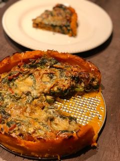 Una foto de Tarta de verduras en masa de puré de calabaza (sin harina)