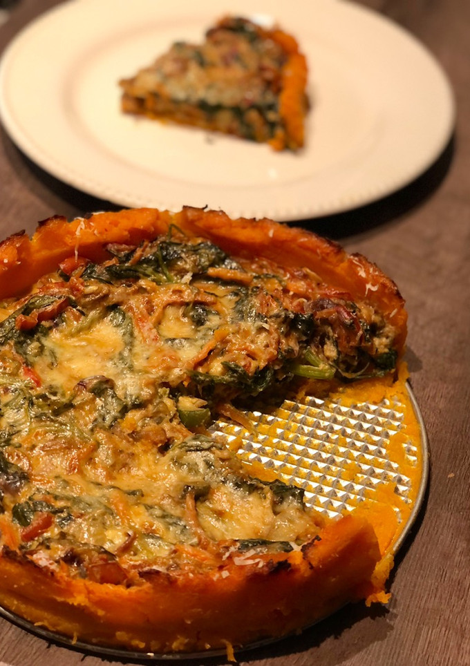 Una foto de Tarta de verduras en masa de puré de calabaza (sin harina)