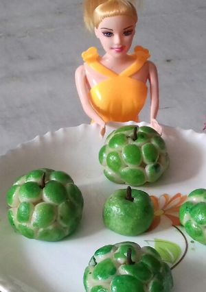 સીતાફળ સ્વીટ (Sitafal sweet Recipe in Gujarati) રેસીપી મુખ્ય ફોટો