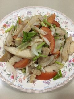 รูปของ “ยำอกไก่ย่าง”