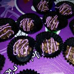 Bola-bola kacang / coklat kacang রেসিপির প্রধান ছবি