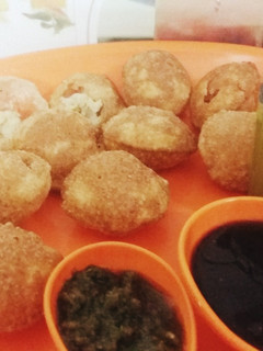 सूजी के गोलगप्पे (suji ke golgappe recipe in hindi) रेसिपी मुख्य फोटो