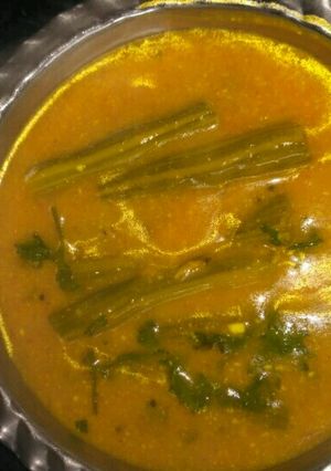 શરગવા ની કઢી (drumstick kadhi Recipe in Gujarati) રેસીપી મુખ્ય ફોટો