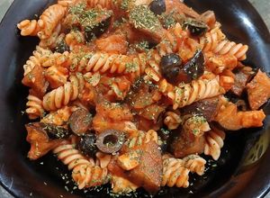 Foto di Fusilli al pesce spada e melanzane cotte al forno