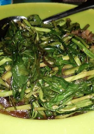 Foto resep Tumis kangkung sederhana