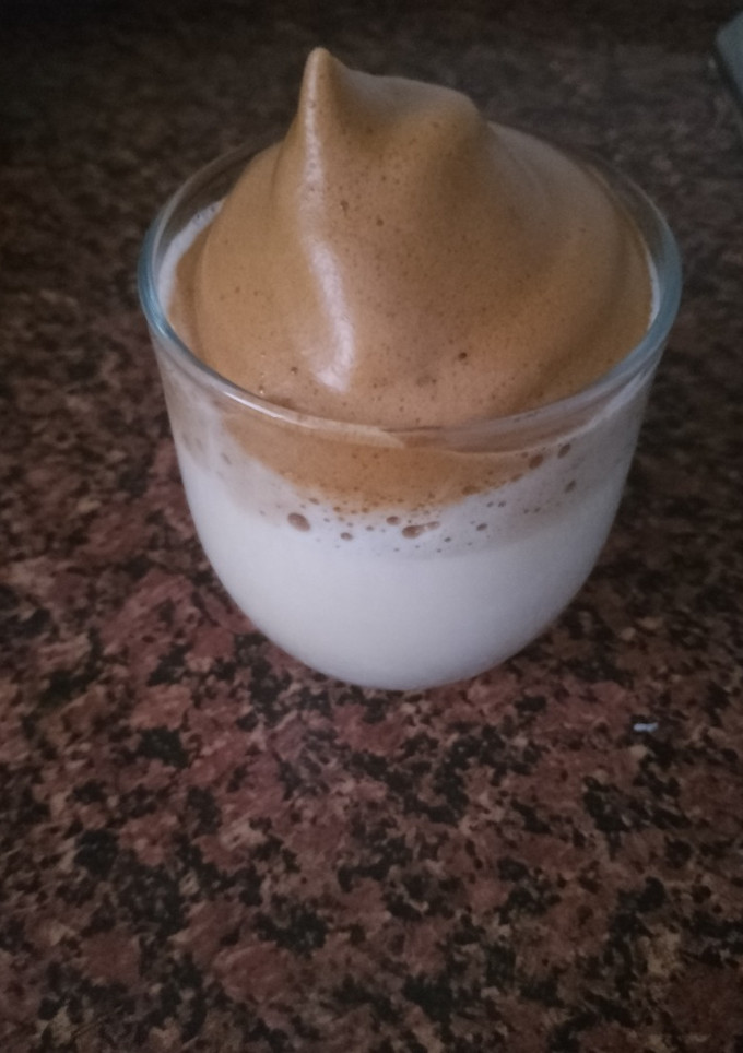 Una foto de Café Dalgona