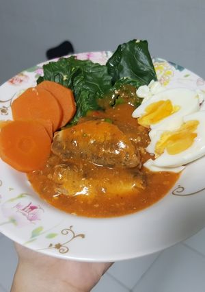 รูปของ ยำปลากระป๋อง 🐰 คลีน ง่ายๆ 55Kcal