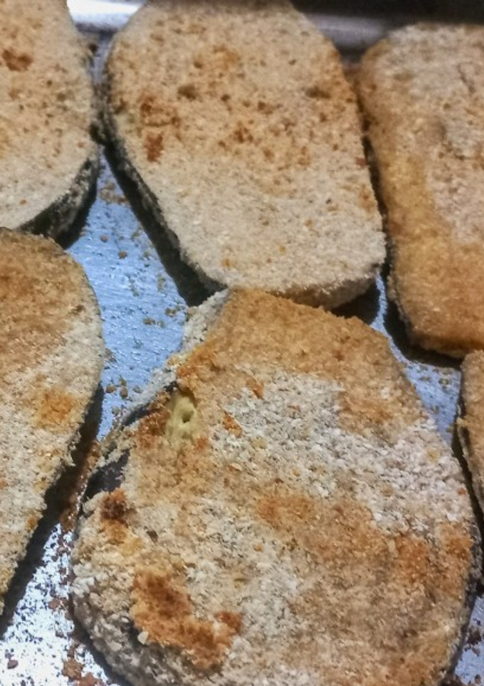 Una foto de Milanesas de Berenjenas🍆 (al horno)