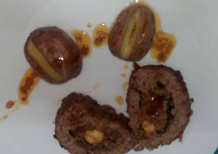 How to Prepare Award-winning Rolo de Carne com Castanhas