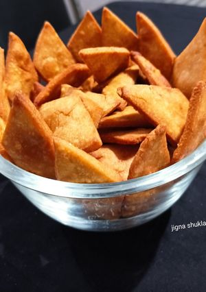 સક્કરપારા (Shakkarpara Recipe In Gujarati) રેસીપી મુખ્ય ફોટો